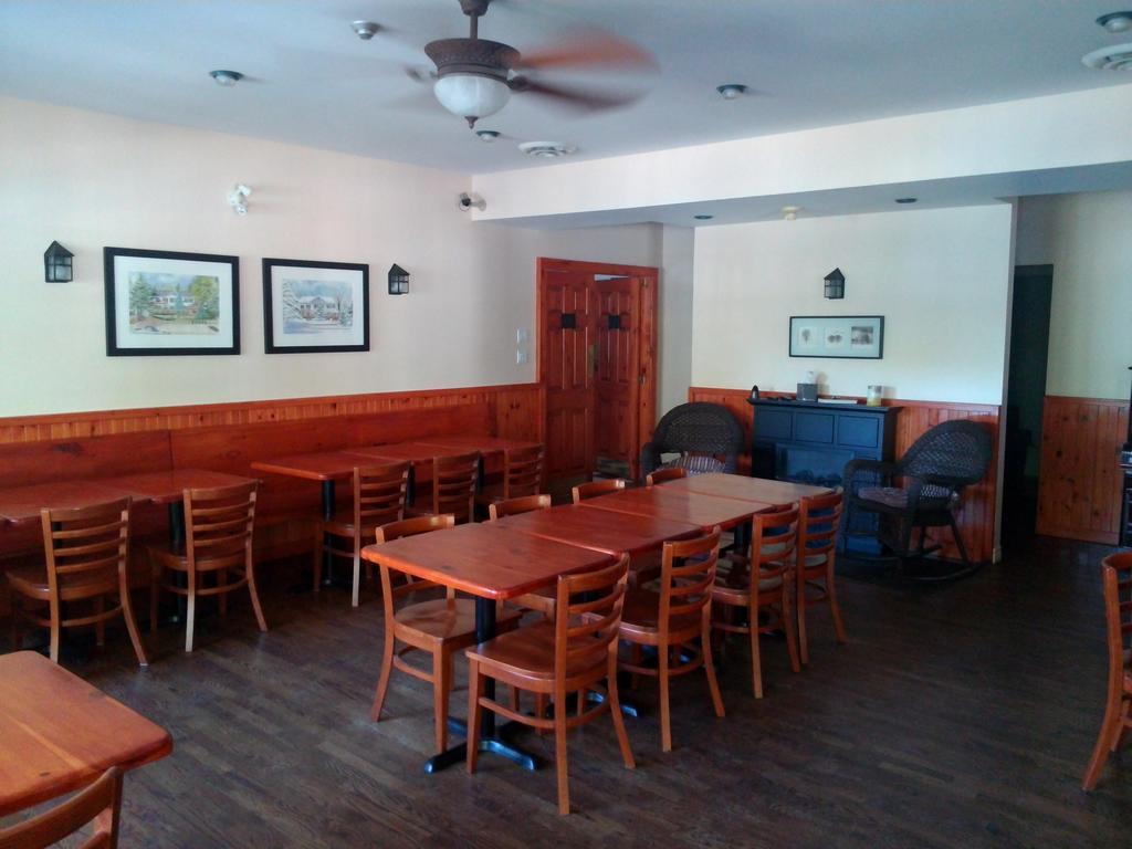 Little Hawk Resort & Marina Algonquin Highlands Extérieur photo