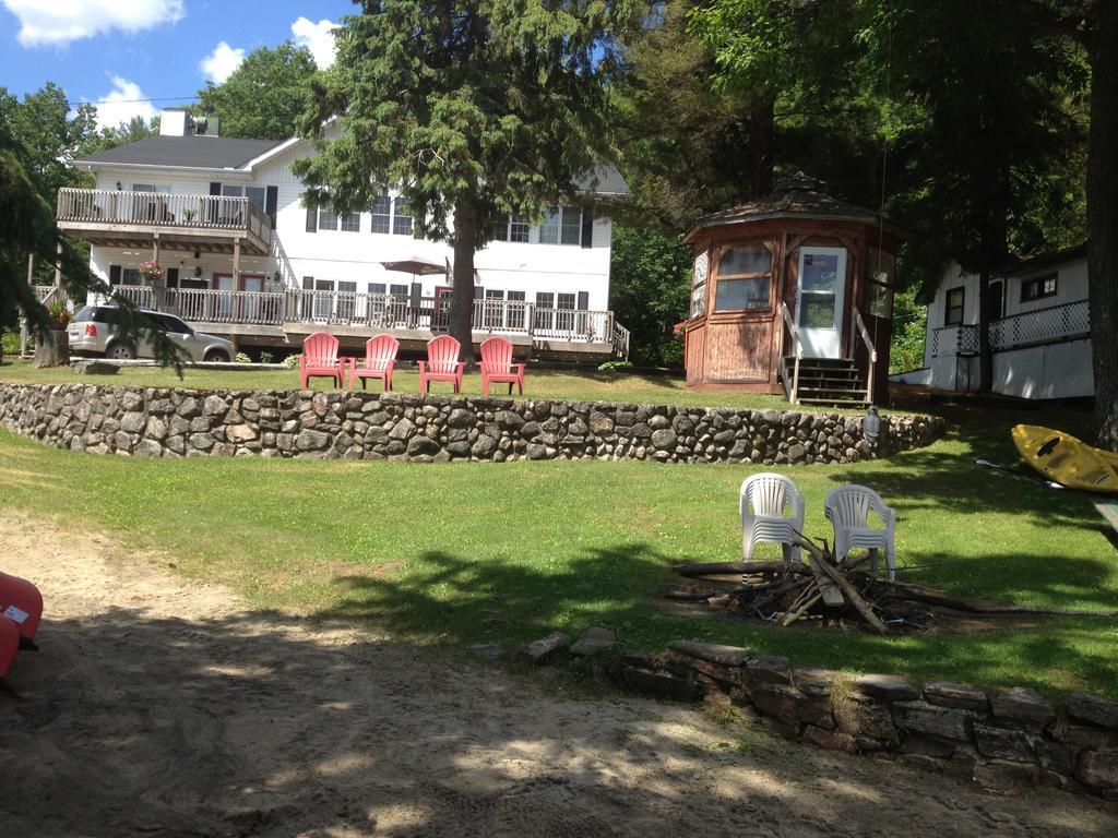 Little Hawk Resort & Marina Algonquin Highlands Extérieur photo
