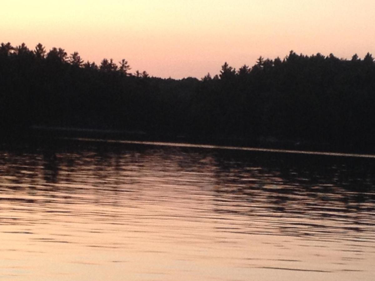 Little Hawk Resort & Marina Algonquin Highlands Extérieur photo